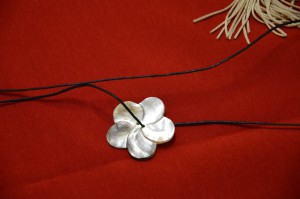 VH-sautoir-parfume-1