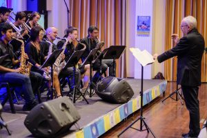 1003 FEMME BBJ EL MAESTRO