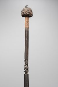 129 - E reo to'u - tokotoko - bâton de chef marquisien en 'aito - photo Musée de Tahiti et des Îles