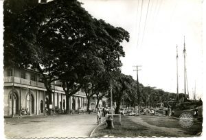 133 - Pour vous servir - Ajouts Ana'ite - Quai du commerce, Papeete