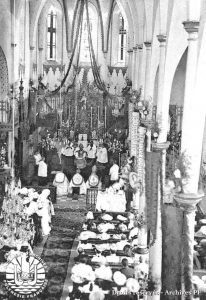 Le saviez vous 1875 tension autour de la cathédrale messe à la cathédrale de Papeete. Cliché L. Gauthier_estampillé