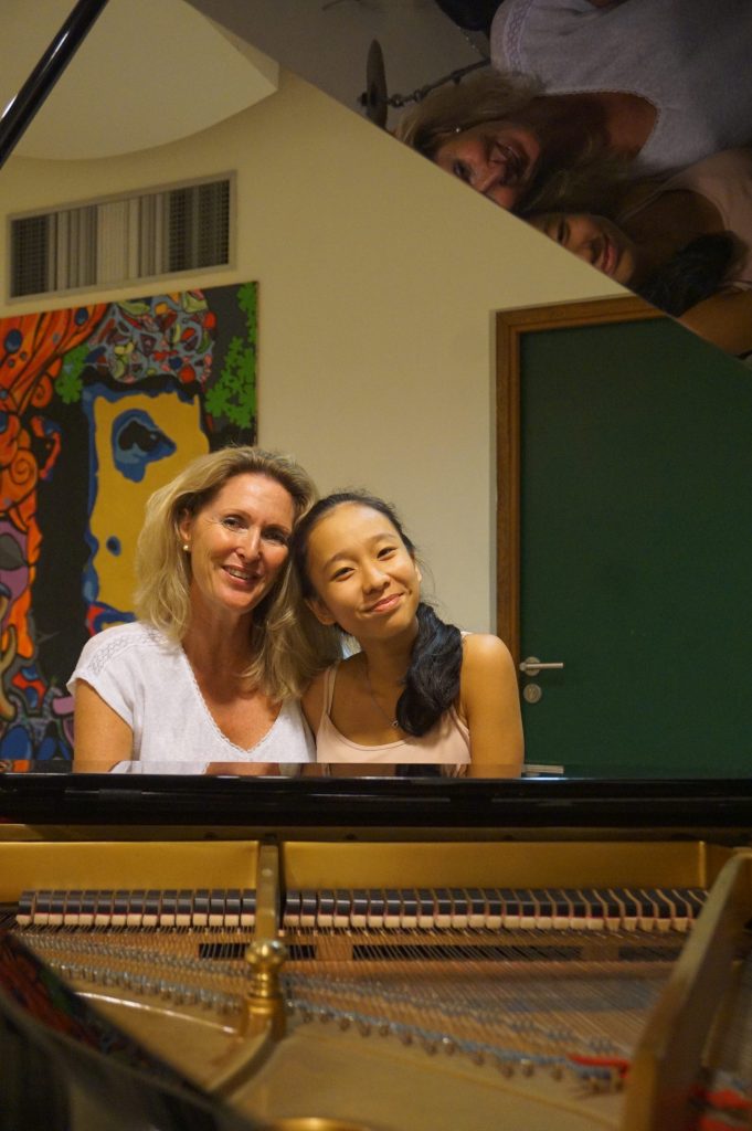 1 PIANO 1 DOTHY ET SARAH