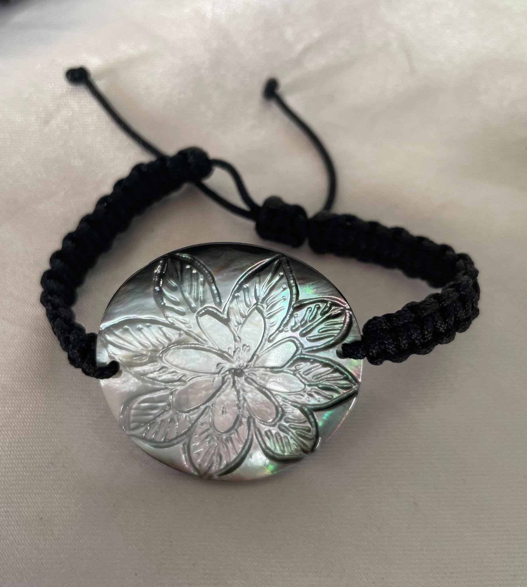 Tahia_bracelet nacre